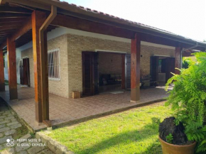Refúgio de luxo em Toninhas